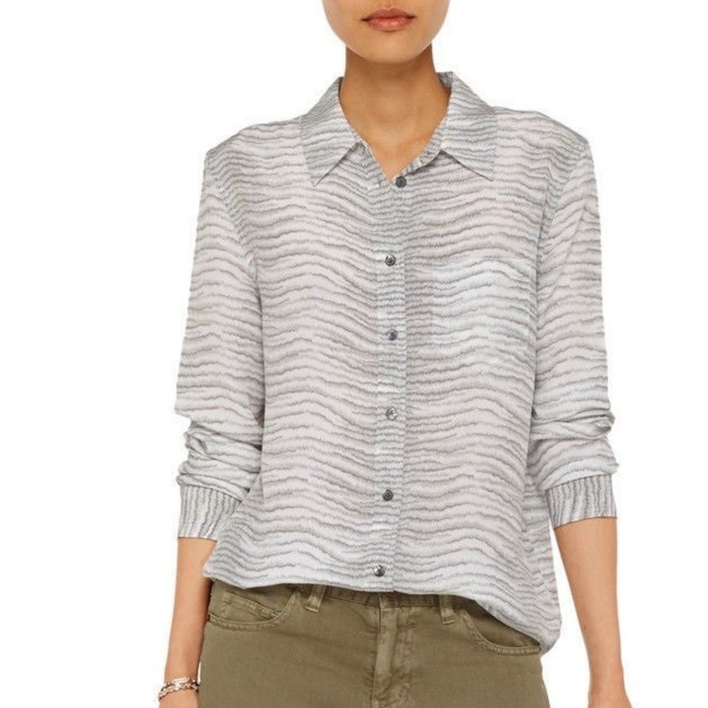 Equipment Reese 100% Silk Blouse Small Gray White Zebra Animal Print Button Down